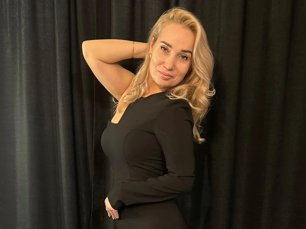 LinaCoolfire's Thumb Image